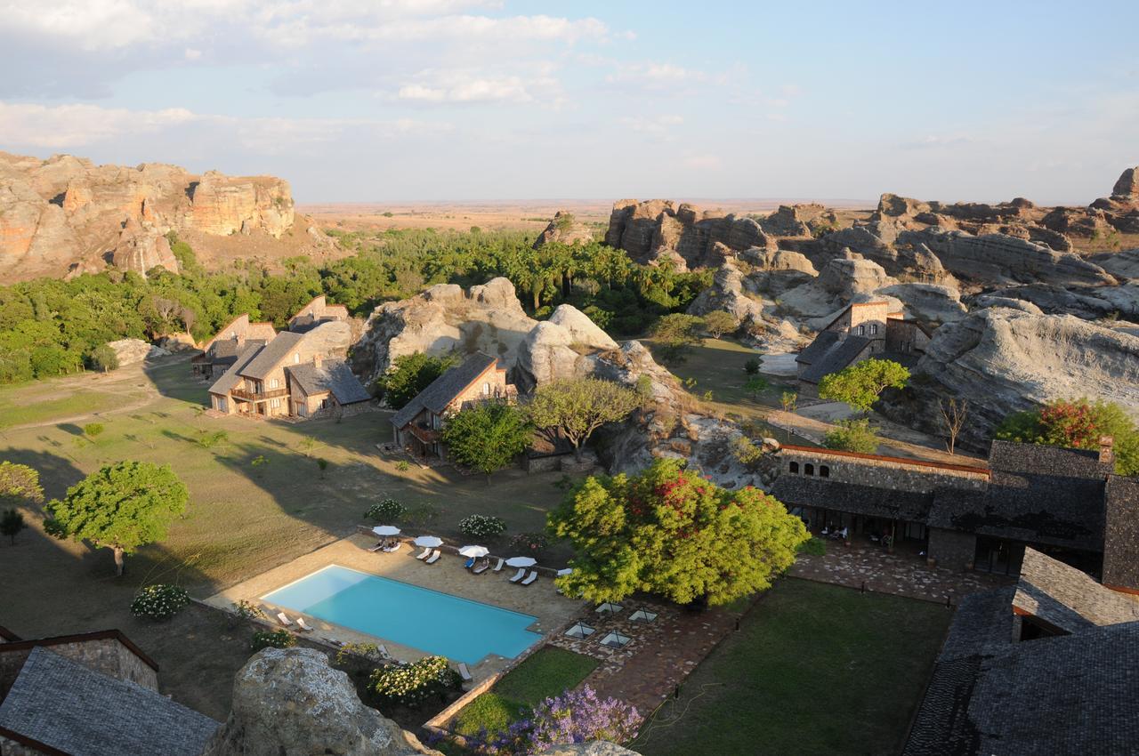 Готель Le Jardin Du Roy Ranohira Екстер'єр фото